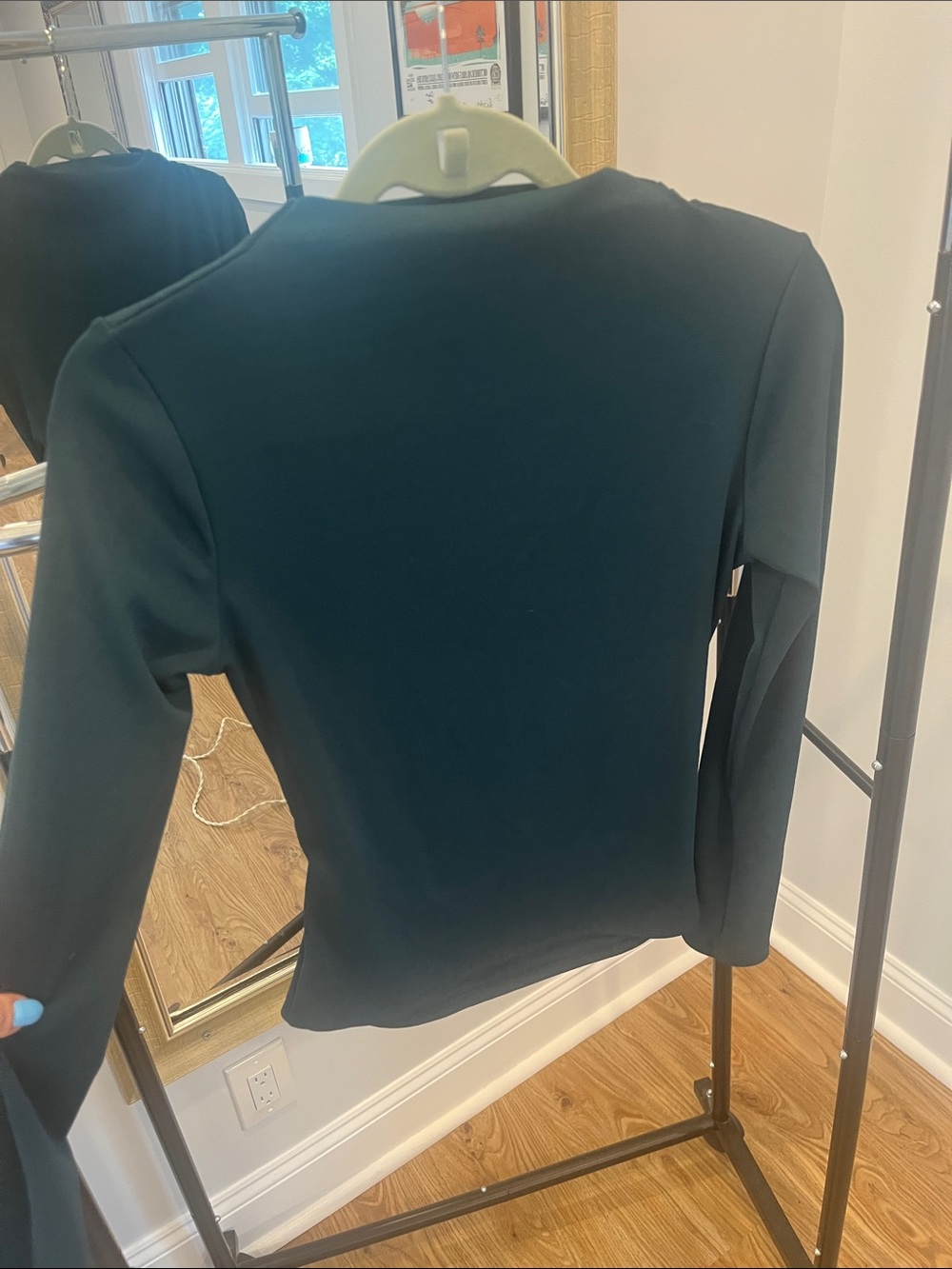 Gilli Ruched Long-Sleeve Top - Picture 5 of 5